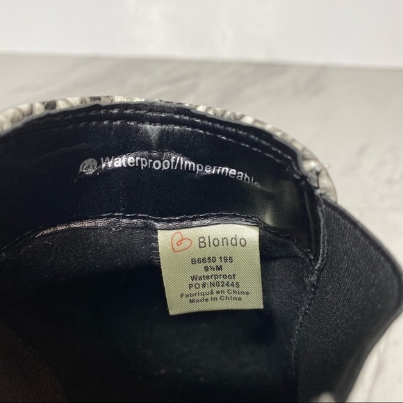 New! Blondo Emelia Snakeskin Bootie - Picture 8 of 12